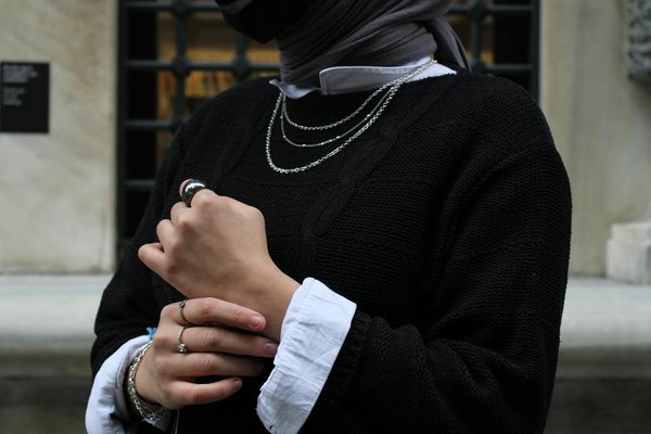 How Can Real Estate Developers Incorporate Vertical Gardens into Urban Projects?