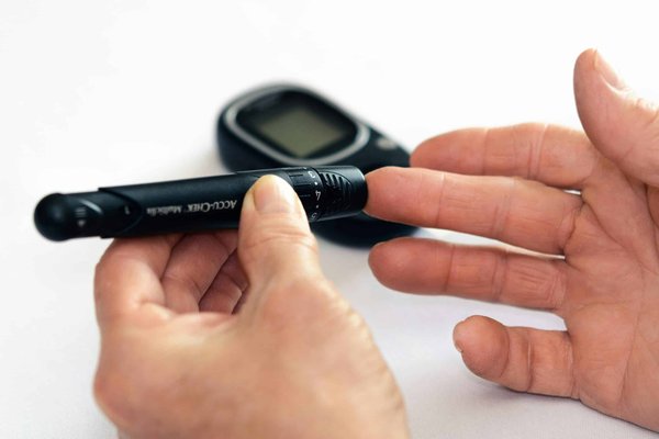 What Are the Best Practices for Monitoring Glucose Levels in Type 2 Diabetics?